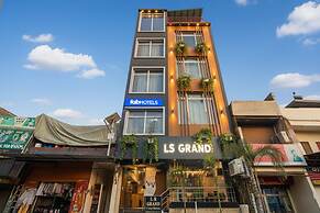 Fabhotel Ls Grand