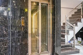 Fabhotel Peralz