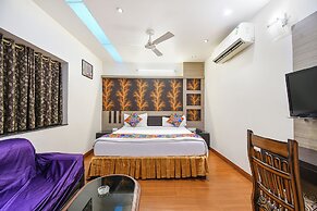 Fabhotel Raj Matrya Inn