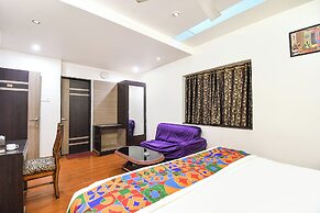 Fabhotel Raj Matrya Inn