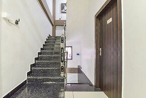 Fabexpress Anandam Palace Guest House