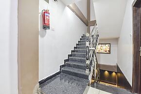 Fabexpress Anandam Palace Guest House