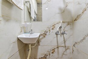 Fabexpress Anandam Palace Guest House