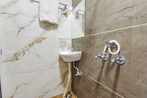 Fabexpress Anandam Palace Guest House