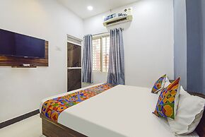 Fabexpress Anandam Palace Guest House