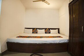 Fabhotel Comfort Stays