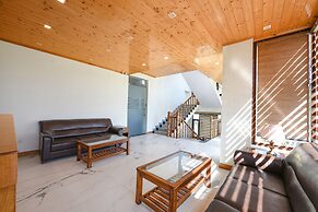 Fabhotel Alpine Retreat