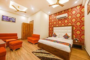 Fabhotel Shree Jii Luxury