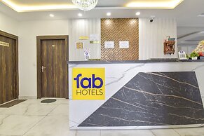 Fabhotel Dev Palace