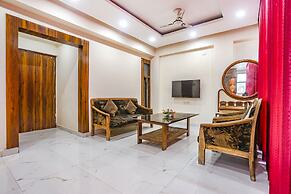 Fabhotel Imperail House