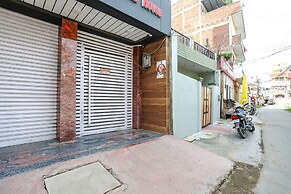 Fabhotel Imperail House