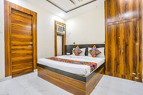 Fabhotel Imperail House