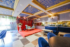 Fabhotel Prime Apple Tree Residency