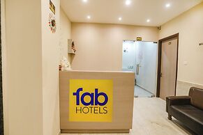 Fabhotel Star Divine