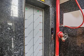 Fabhotel Star Divine