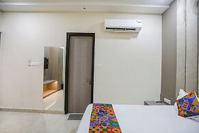 Fabhotel Star Divine