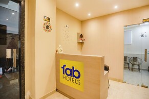Fabhotel Star Divine