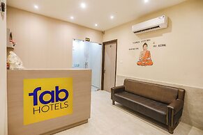 Fabhotel Star Divine