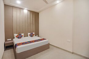 Fabhotel Star Divine