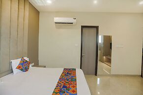 Fabhotel Star Divine