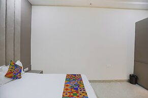 Fabhotel Star Divine