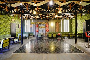 Fabhotel Prime Hangout