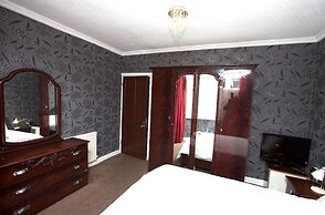 Stunning Spacious Bungalow With Ample Parking