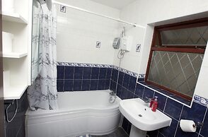 Stunning Spacious Bungalow With Ample Parking