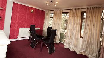 Stunning Spacious Bungalow With Ample Parking