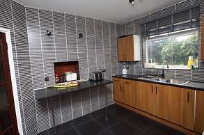 Stunning Spacious Bungalow With Ample Parking