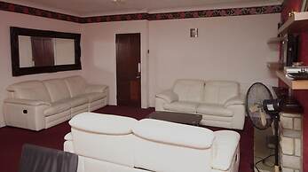 Stunning Spacious Bungalow With Ample Parking