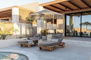 Cicada Suites & Villas