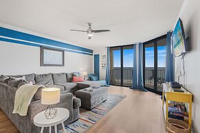 Phoenix 8 8904- Sand Shells Sun Can Rent at 18 3 Bedrooms 2 Baths