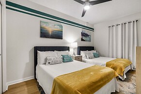 Phoenix 8 8904- Sand Shells Sun Can Rent at 18 3 Bedrooms 2 Baths