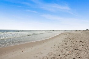 Phoenix 8 8904- Sand Shells Sun Can Rent at 18 3 Bedrooms 2 Baths