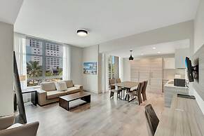 Ocean Oasis Costa hollywood