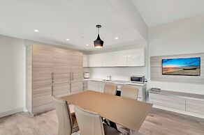 Ocean Oasis Costa hollywood