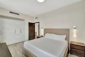 Ocean Oasis Costa hollywood