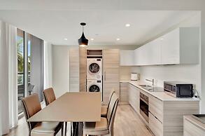 Ocean Oasis Costa hollywood