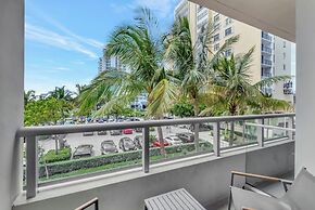 Ocean Oasis Costa hollywood