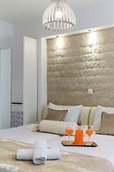 Central Split Rooms and apartment Paese