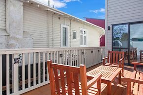 Central Oasis Townhouse with Parking