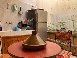 Anza Surf Life - BC Adventure