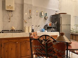 Anza Surf Life - BC Adventure