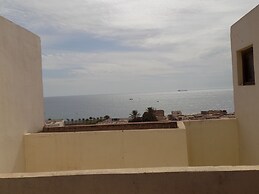 Anza Surf Life - BC Adventure