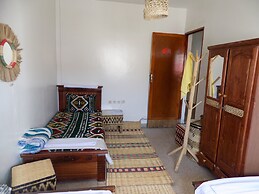 Anza Surf Life - BC Adventure