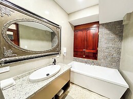 Hotel & Rooftop King Experience by David