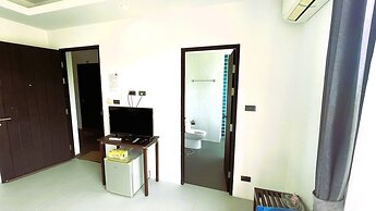 Rockstar Beach Apartments