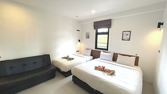 Rockstar Beach Apartments