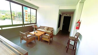 Rockstar Beach Apartments